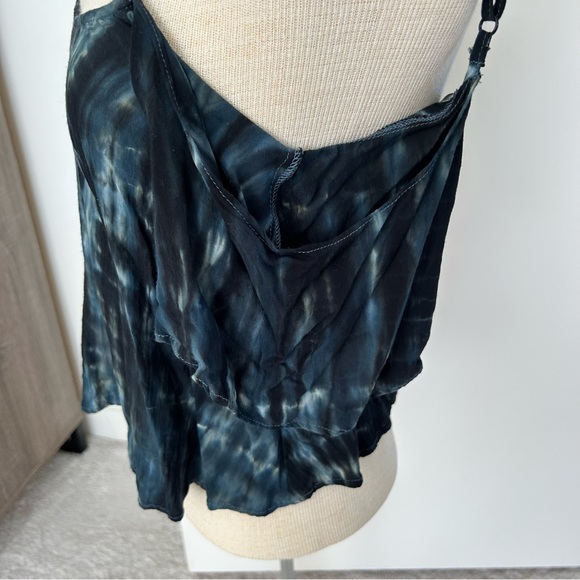 Ava Sky Crop Flutter Top - Picture 4 of 11